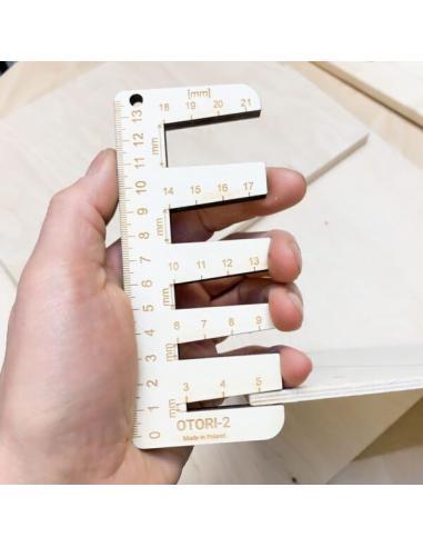 Sprawdzian grubości płyt OTORI-2 z magnesem LeanCraft