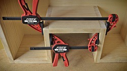 Ściski jednoręczne Quick Piher - pewne mocowanie, łatwe użytkowanie